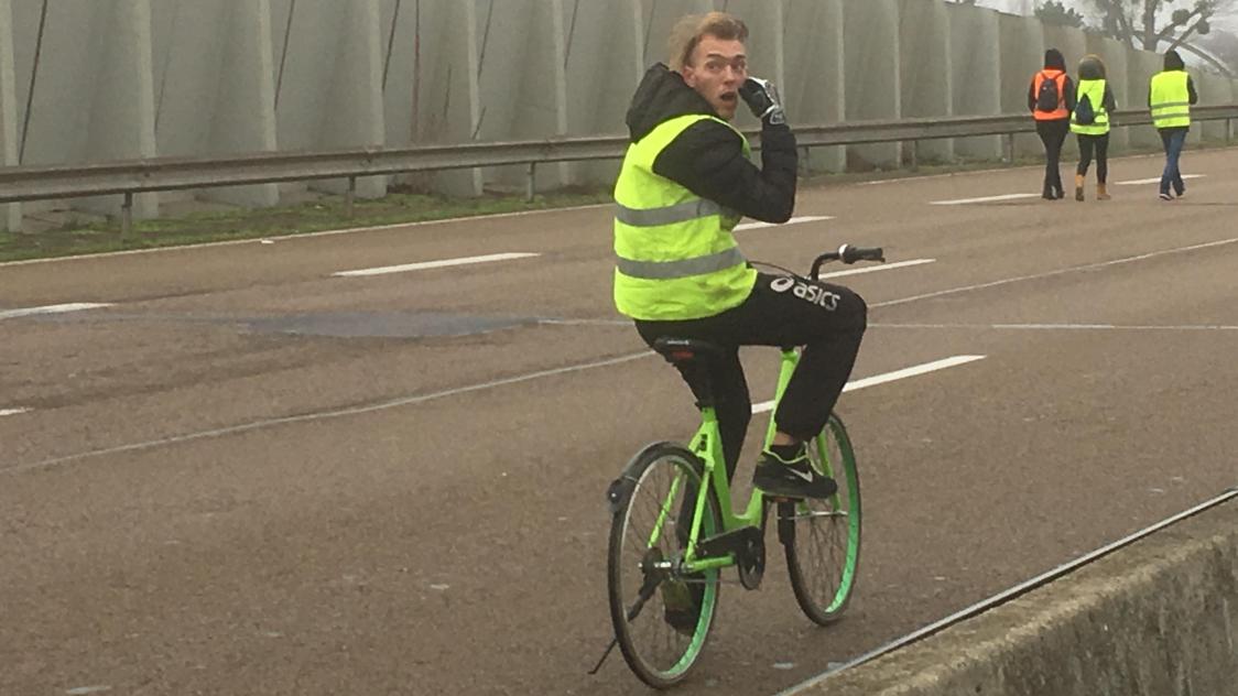 Gilet jaune on sale pour les velos